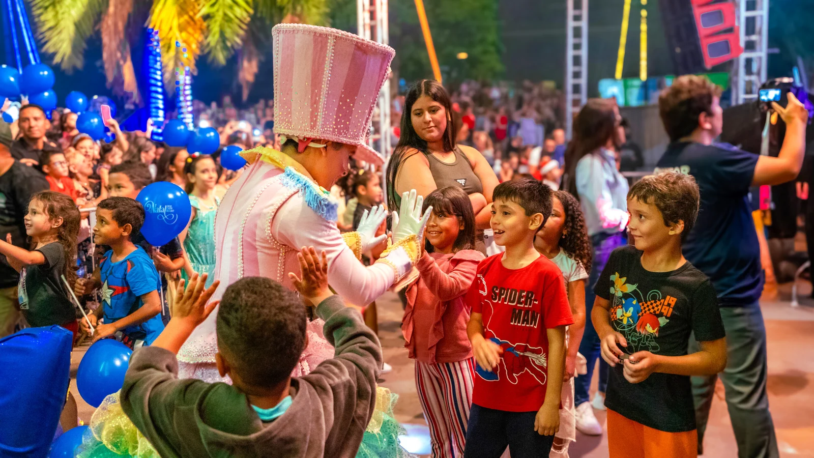 O Natal de 2024: Uma Celebração de Amor, União e Magia